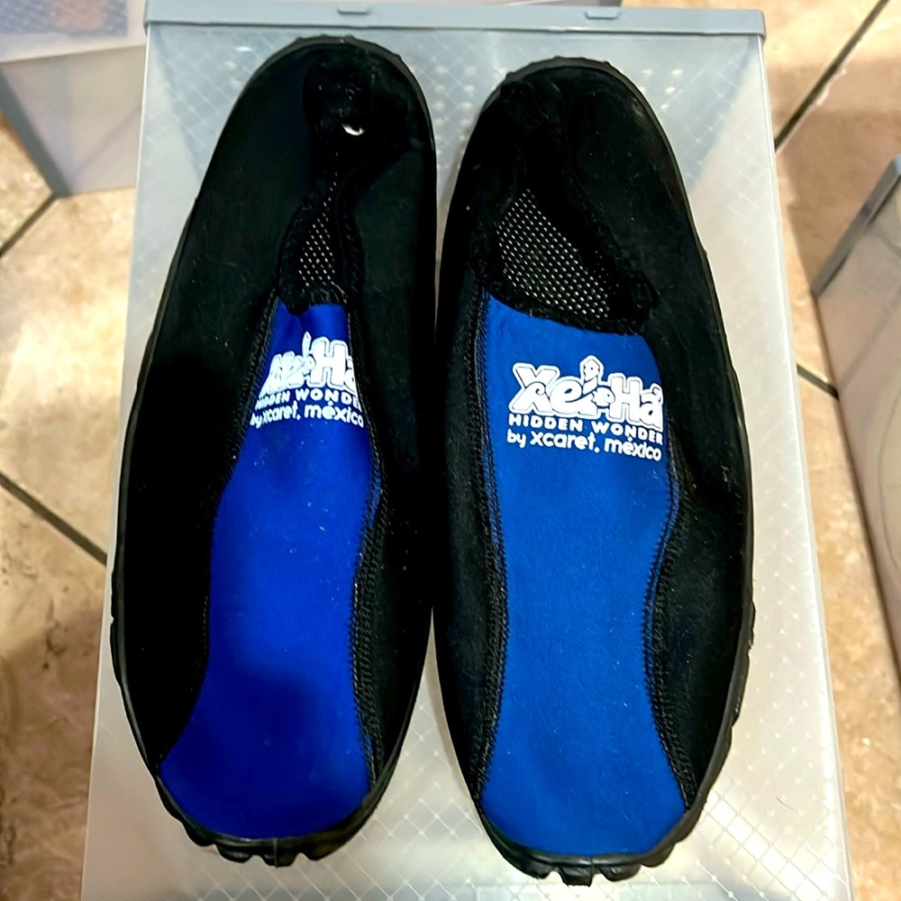 Water shoes size 10